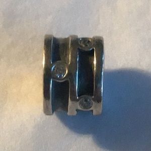 PANDORA Sparling Abstract Clip